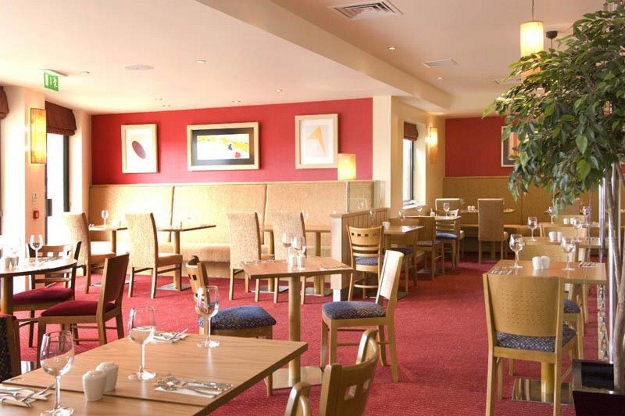 Premier Inn Cambridge Girton  Extérieur photo