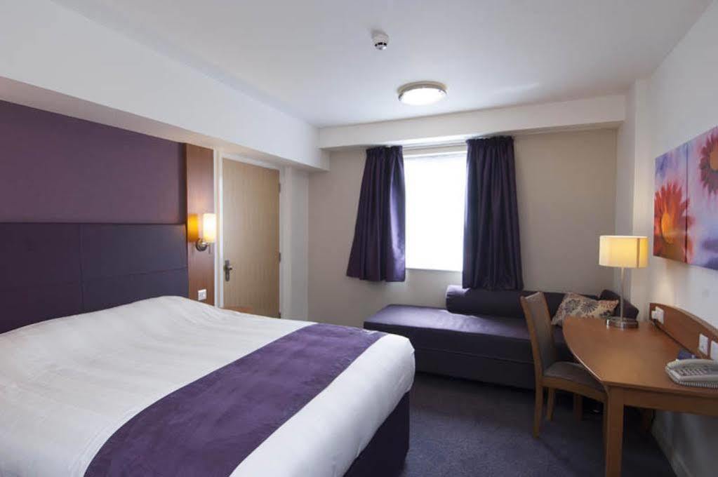 Premier Inn Cambridge Girton  Extérieur photo