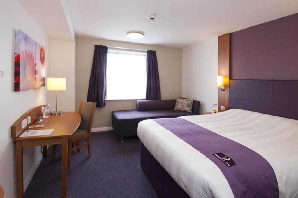 Premier Inn Cambridge Girton  Extérieur photo
