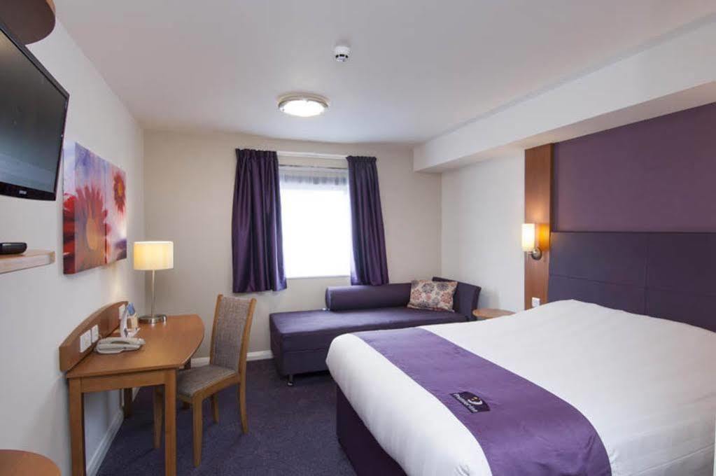 Premier Inn Cambridge Girton  Extérieur photo
